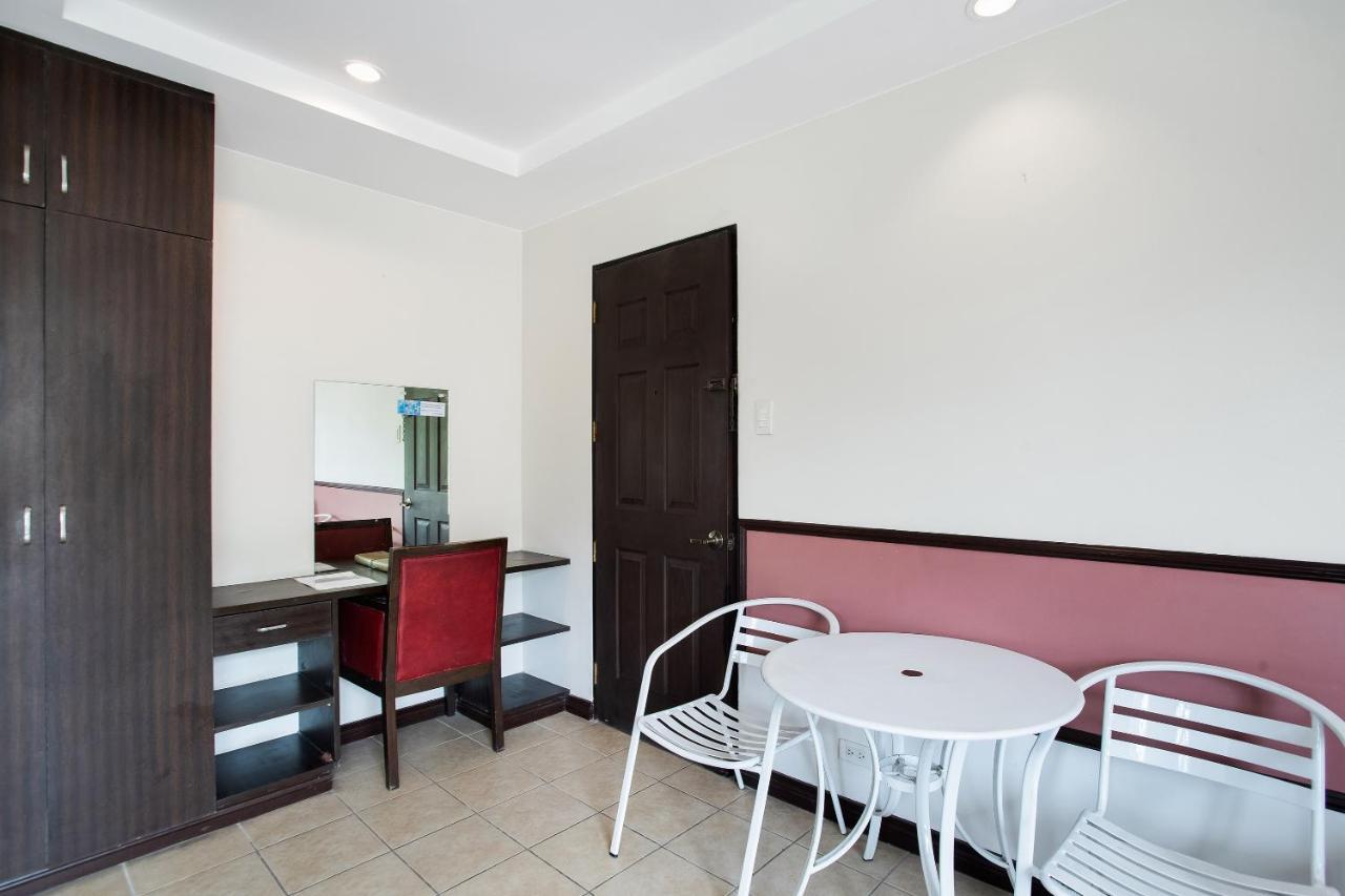 Oyo 394 Tagaytay Haven Hotel - Mendez Tagaytay City Εξωτερικό φωτογραφία